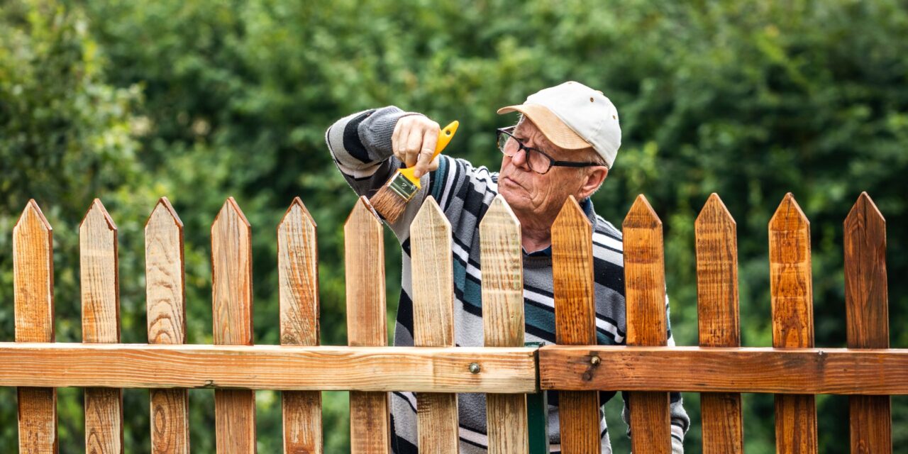 How to Paint a Wood Fence Like a Pro
